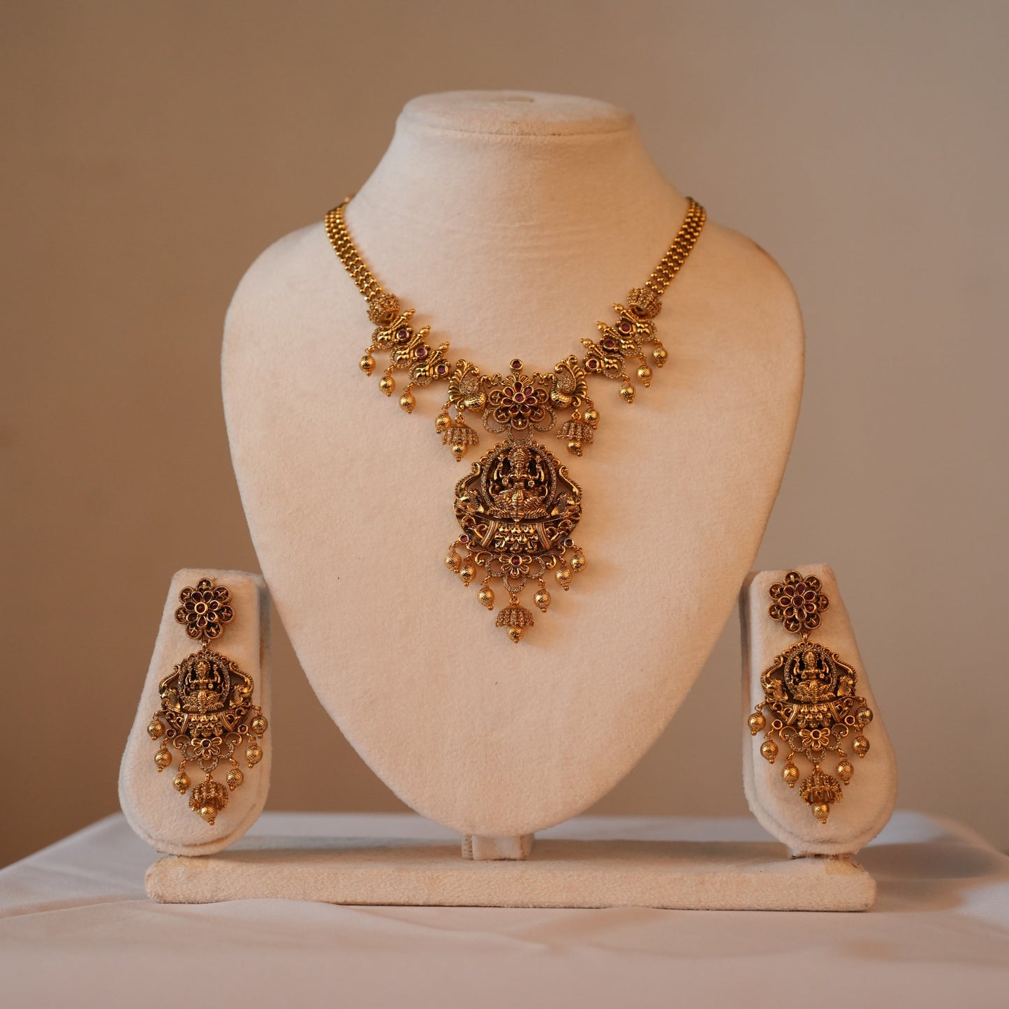 Aaradhya Lakshmi Set