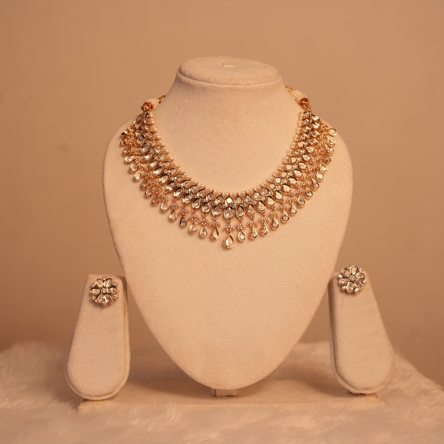 Adhira Kundan Necklace Set