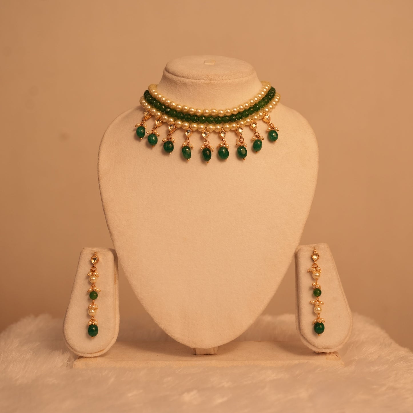 Pearl Aura Choker Set