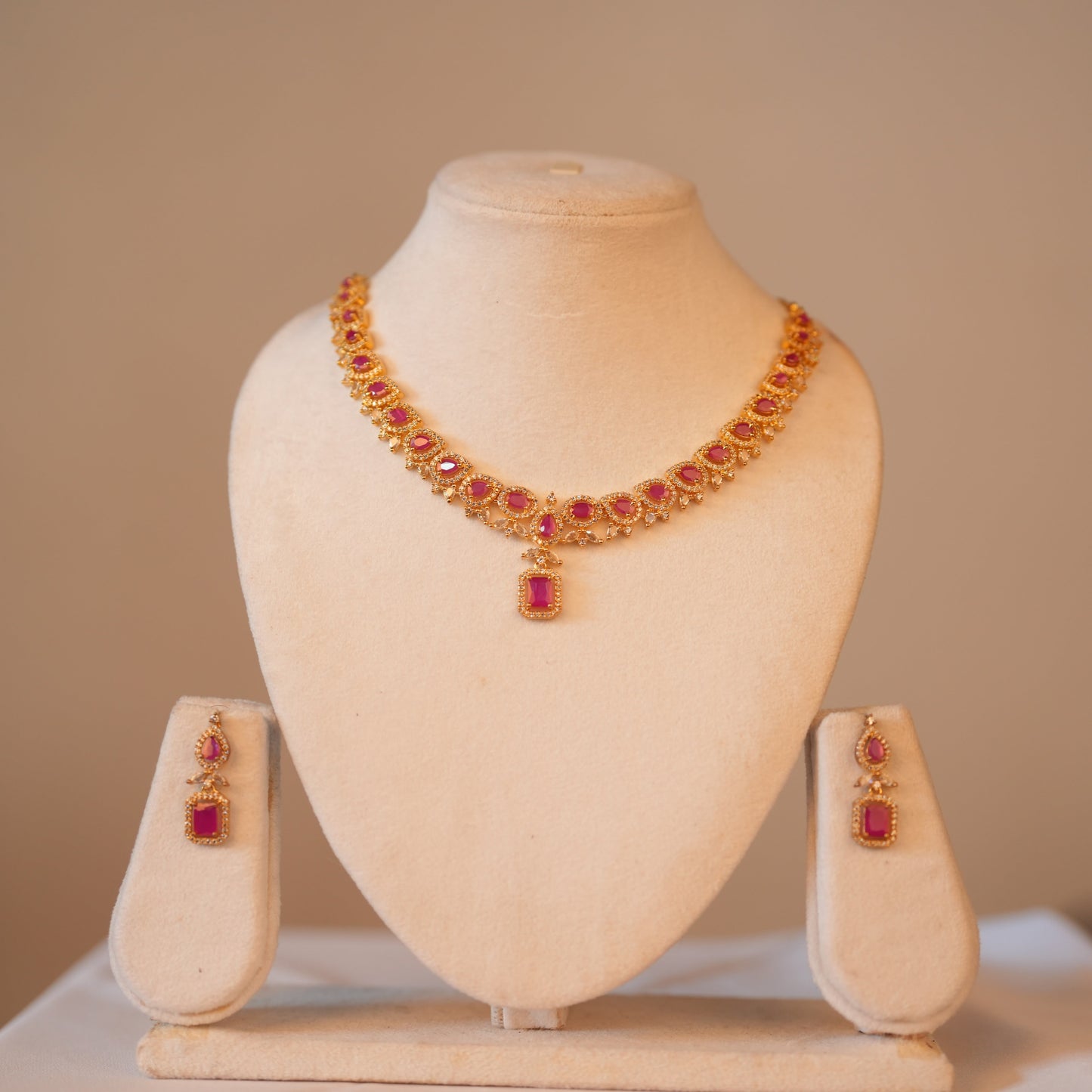 Rani Noor Necklace Set