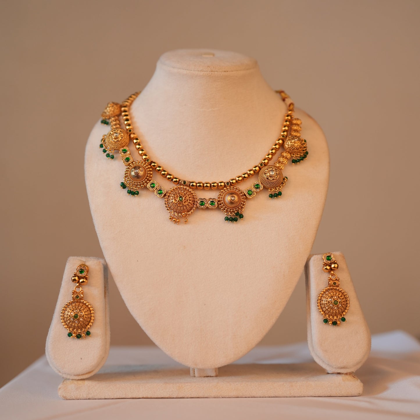 Vasundhara Necklace Set