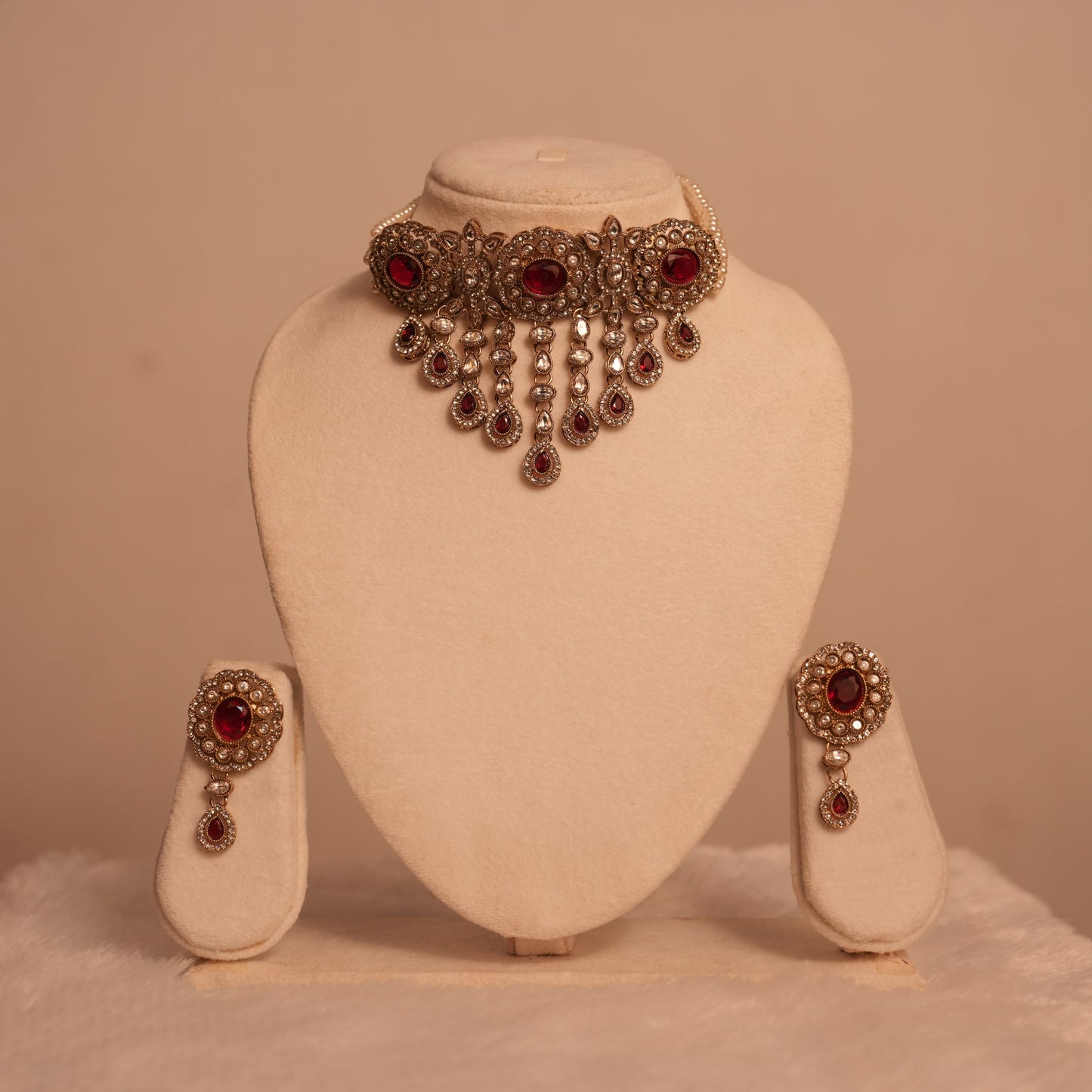 Velvet Regalyn Choker Set